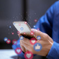 Il panorama in evoluzione dello shopping di mobili: perché sempre più persone acquistano online